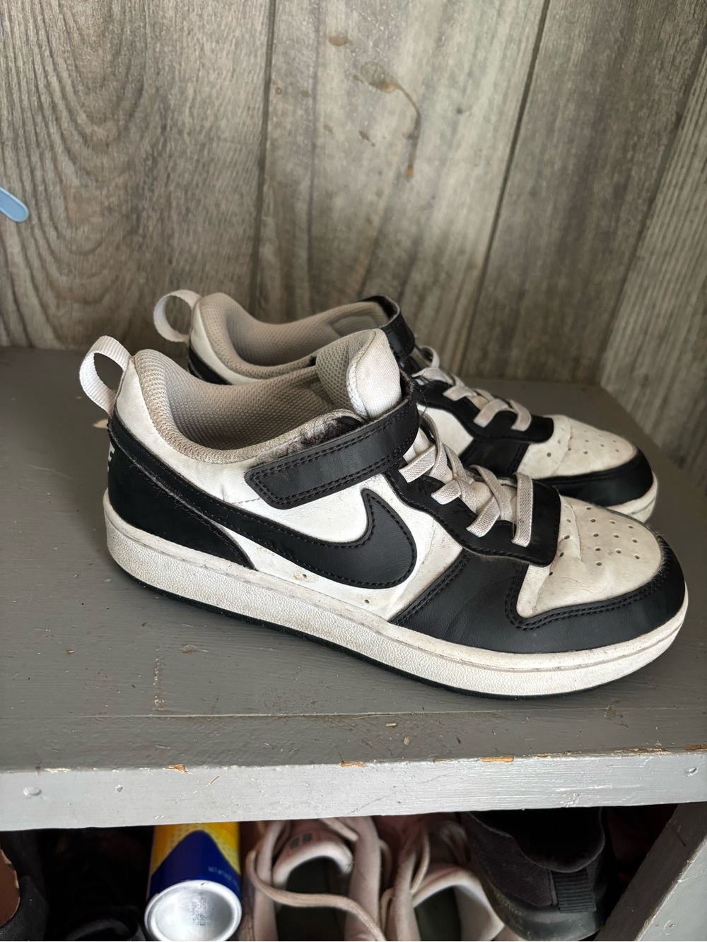 Nike Kids Black and White Low-Top Sneakers
